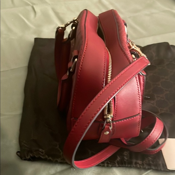Gucci Red Satchel with Embossed Pattern and Gold Hardware - Picture 6 of 9